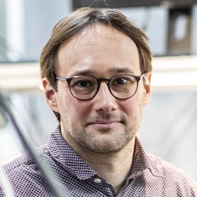 Prof. Jochen Mikosh